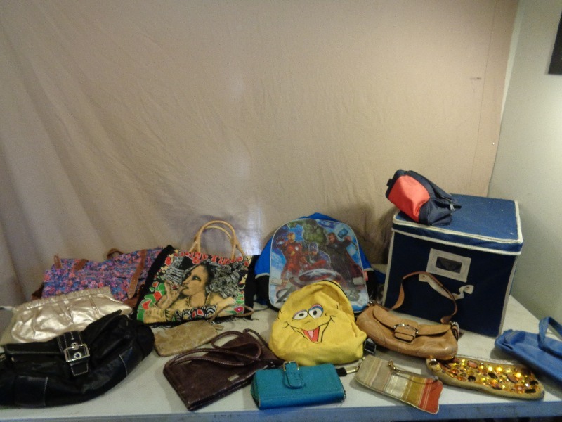 lot 135 image: Bags and Purses
