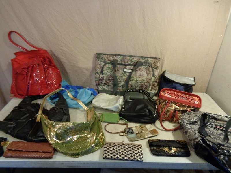 lot 136 image: Purses and Wallets