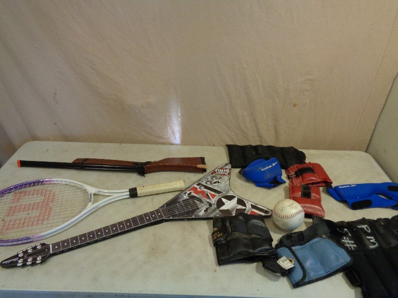 lot 156 image: Weights and More