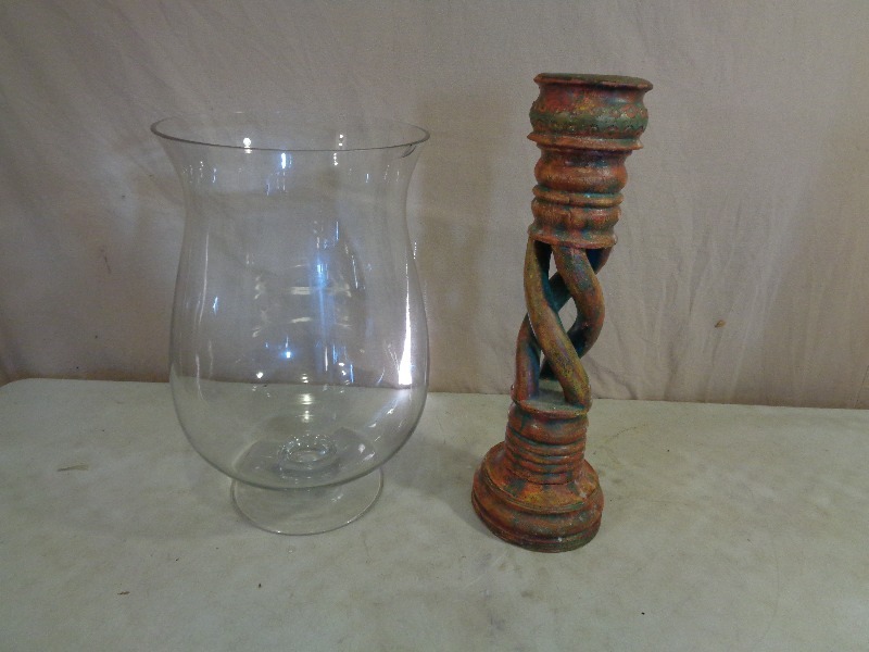 lot 172 image: Large Glass Vase and Large Candle Holder