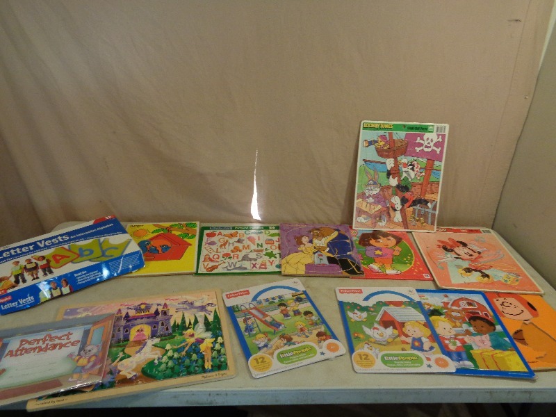 lot 177 image: Letter Vests and Puzzles