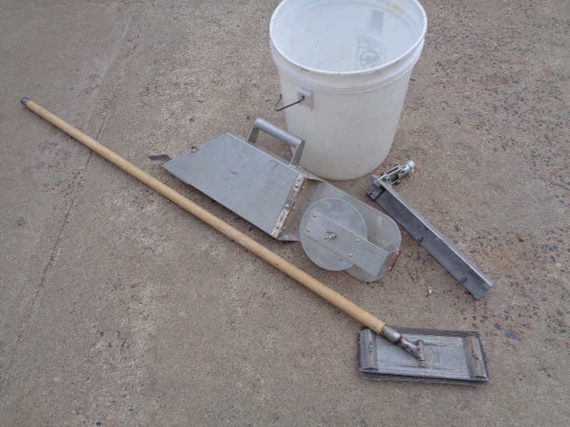 lot 8 image: Drywall Tools