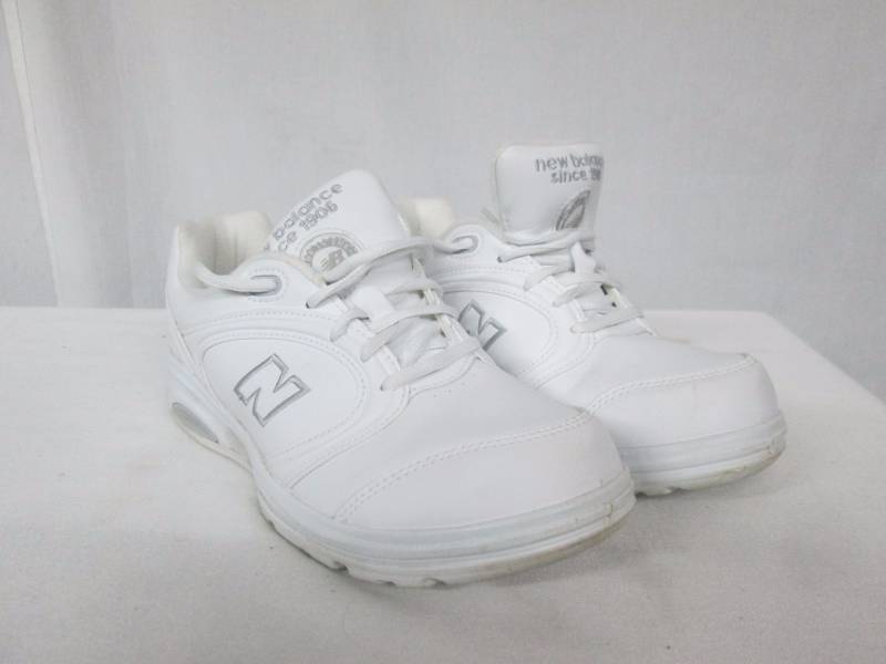 lot 93 image: New Balance Womens 812 Health Walking Shoe - Wide
