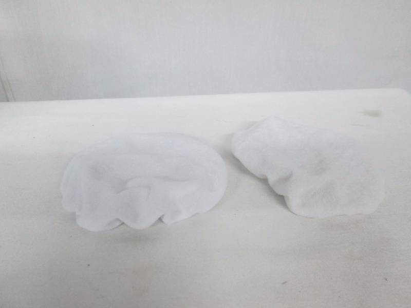 lot 100 image: AutoRight 6 PolyesterCotton Bonnet