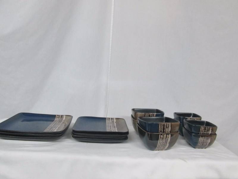 lot 59 image: Gibson Elite Contempo Cove Stoneware Dinnerware Set