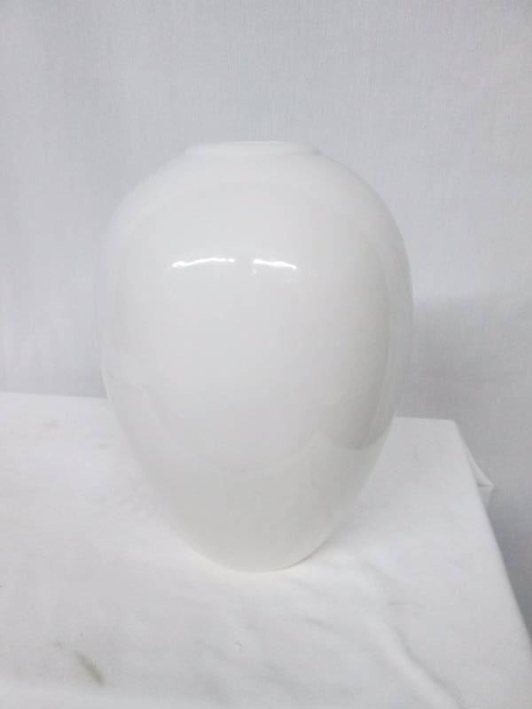 lot 69 image: White Vase