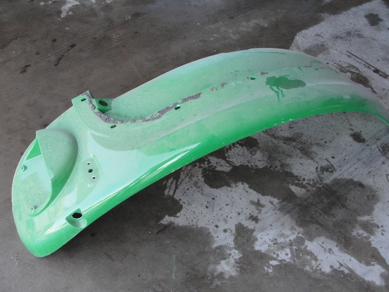 John Deere Right side tractor fender