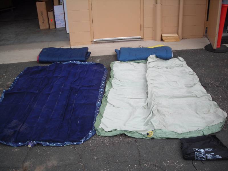 lot 48 image: 2-Inflatable Mattresses, Pump, 2-Sleeping Bags