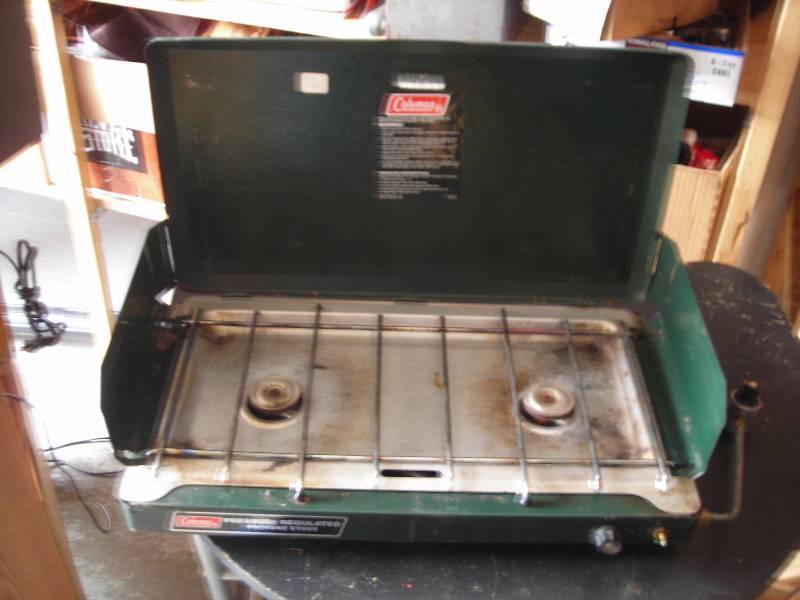 lot 51 image: Coleman Propane Camp Stove