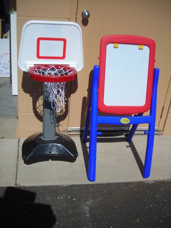 lot 59 image: Toy Basketball Hoop &  EaselDry Erase & Chalk Board (Like New)