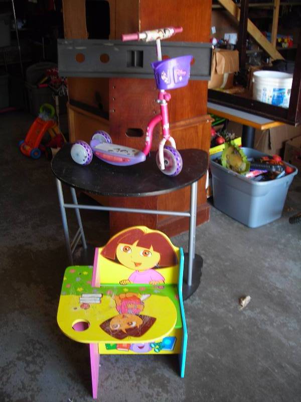 lot 68 image: Dora Kids Desk, Princess Scooter, Computer Stand, TV Bracket