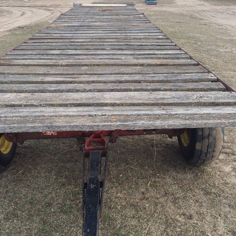 lot 9 image: 36 Hay Wagon