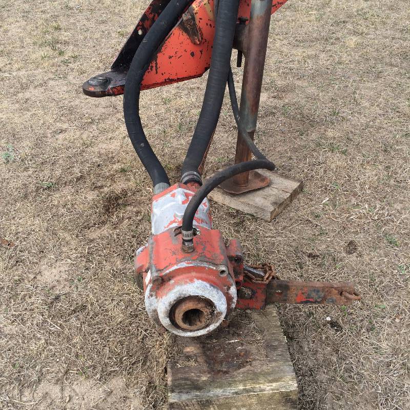 lot 10 image: Hesston Hay Bine