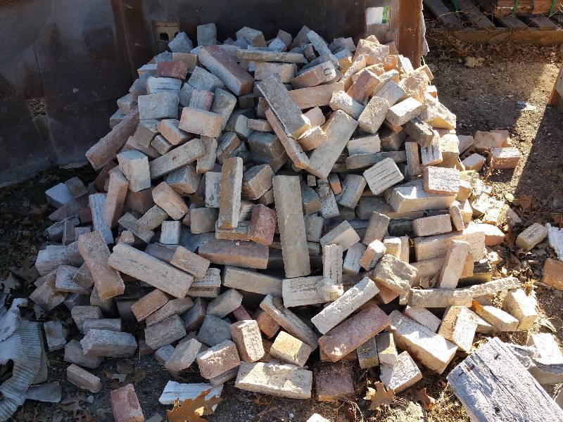 lot 35 image: Approx 90 Sq Ft Ledgestone Caramel Cultured Stone