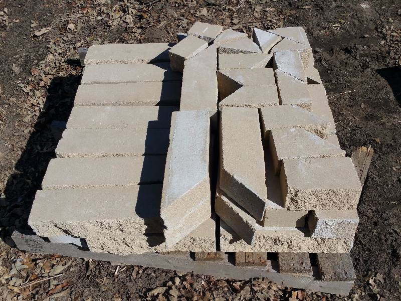 lot 42 image: Pallet of Various Concrete Building Pieces