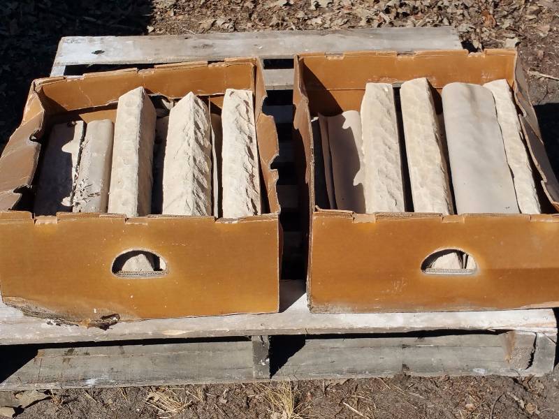 lot 50 image: Dutch Quality Stone Accessories