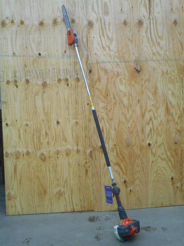 lot 3 image: Husqvarna 327P4 Pole Saw