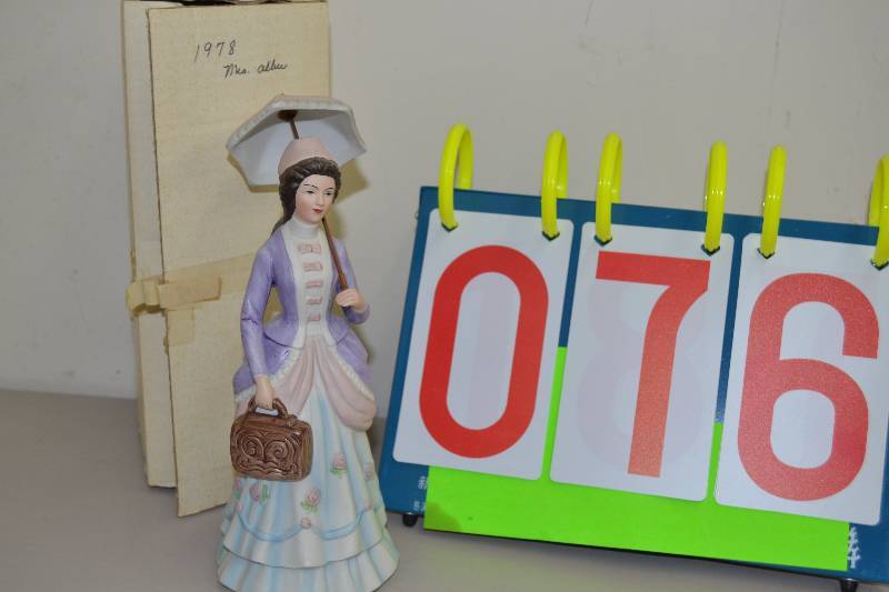 Vintage Avon Figurine
