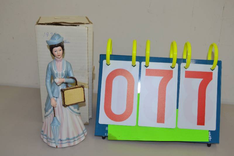 Vintage Avon Figurine