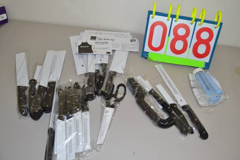 25 Piece Knife set