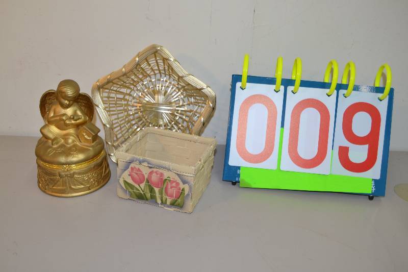 Trinket box and Baskets