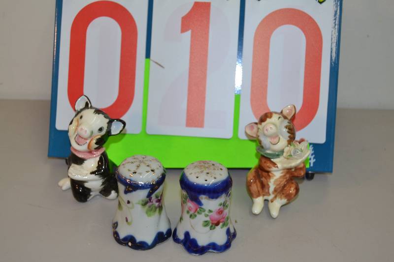 Salt & Pepper Shakers