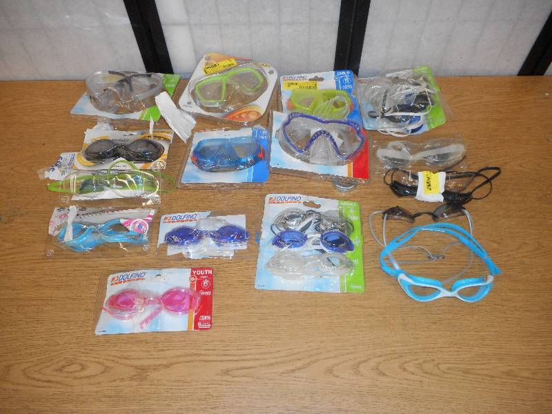 lot 17 image: Swimming Goggles Lot x 20