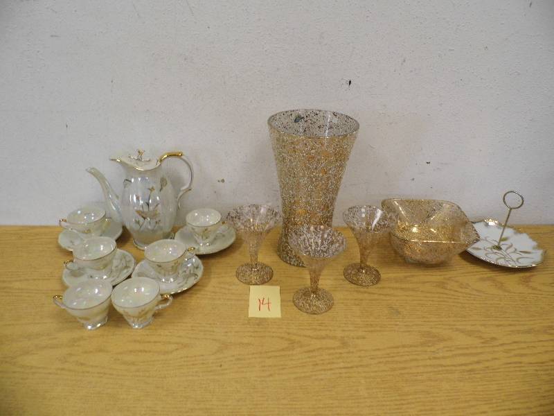 West Virginia Glass & Tea Set