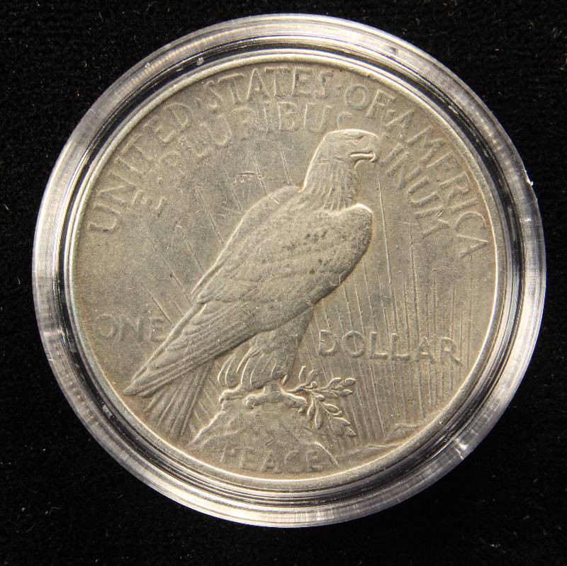 1922 PEACE SILVER DOLLAR XF IN AIRTITE HOLDER