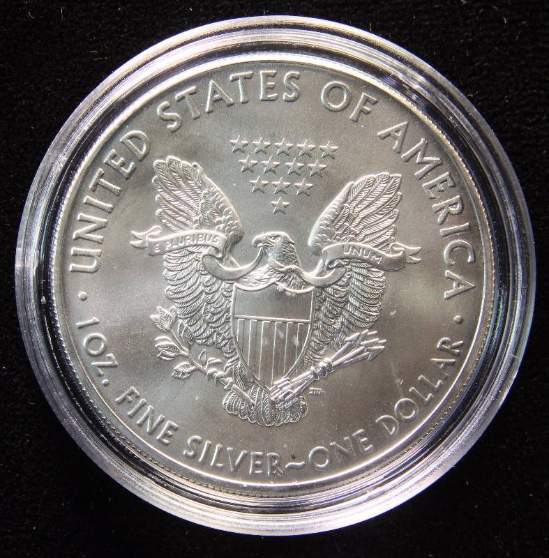 2016 AMERICAN SILVER EAGLE 1 TROY OZ. .999 FINE SILVER DOLLAR IN AIRTITE CAPSULE