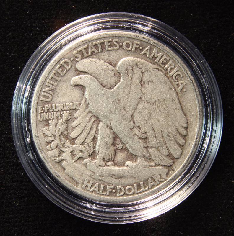 1939 WALKING LIBERTY SILVER HALF DOLLAR IN AIRTITE HOLDER