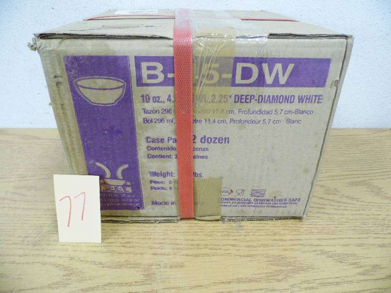 lot 77 image: 2 Dozen 10 Ounce Bowls