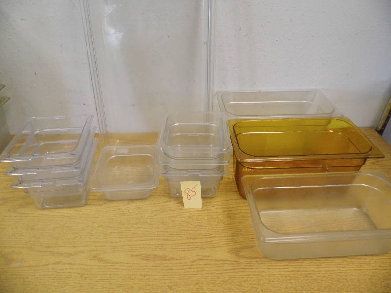 lot 85 image: Assorted Rubbermaid and Cambro Containers