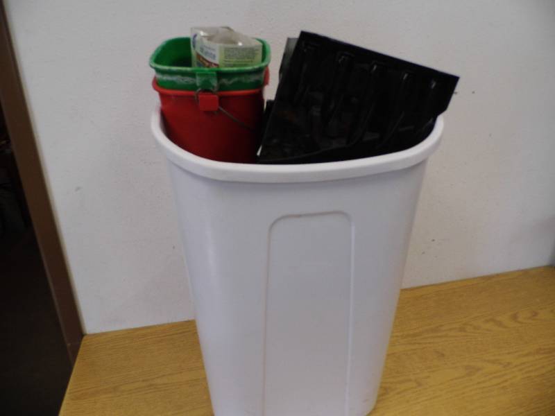 lot 101 image: Plastic Trays - In Boxes w Garbage Can