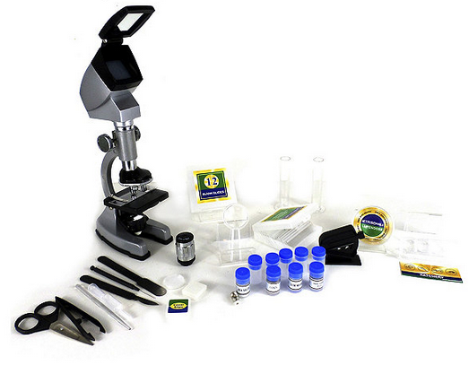 lot 21 image: Cassini C-67M 67-Pc. Microscope Kit with Case