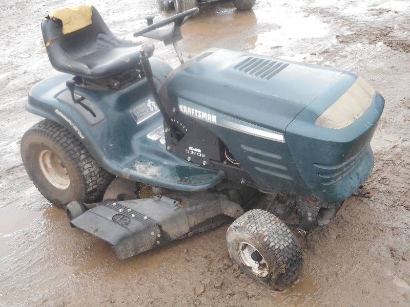 lot 3 image: UPDATED DESCRIPTION Craftsman Automatic Lawn Tractor, K...