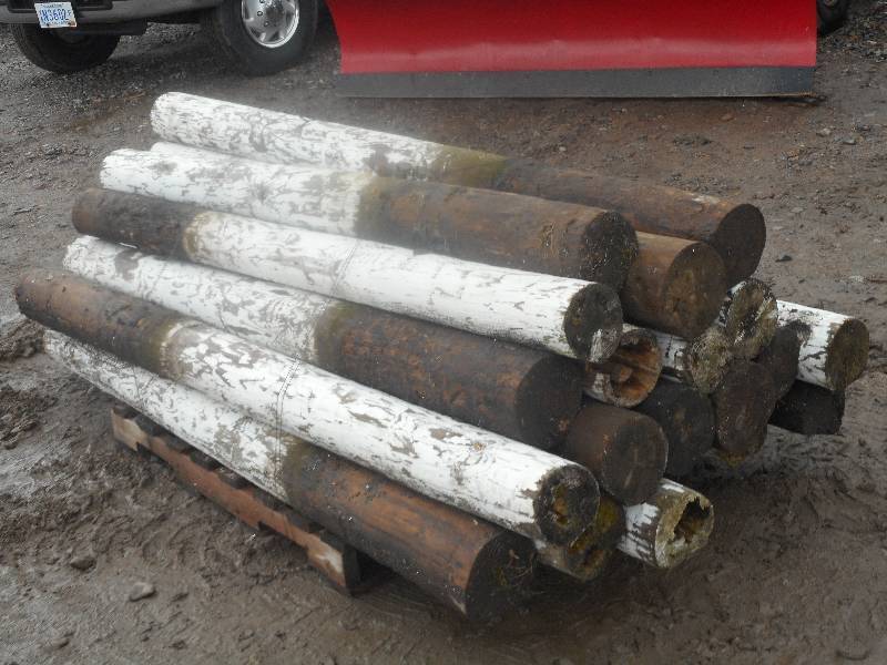 lot 7 image: Pallet Of (20) Used Heavy Duty Wood...