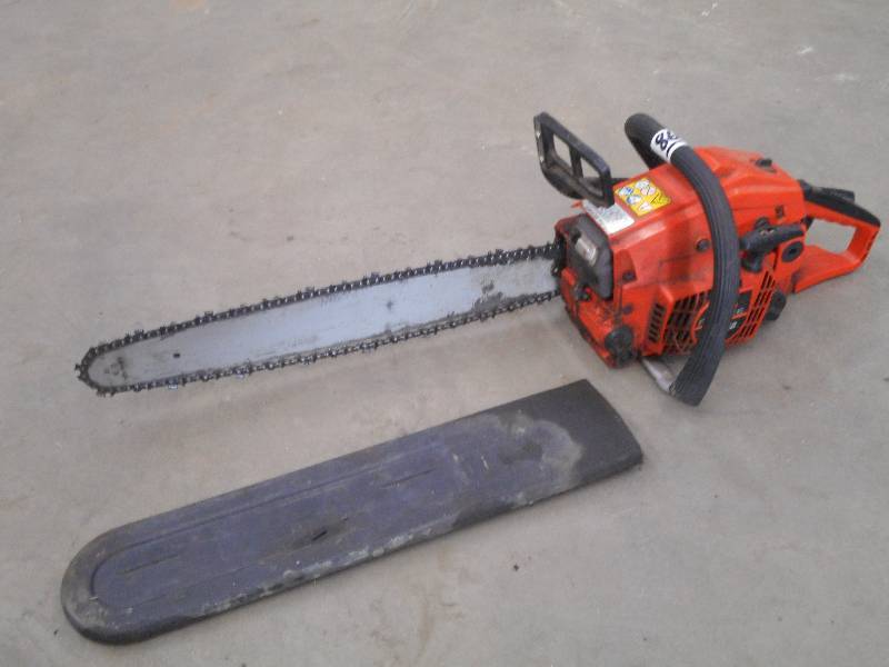 lot 86 image: Tanaka Pro-Force Chainsaw ...