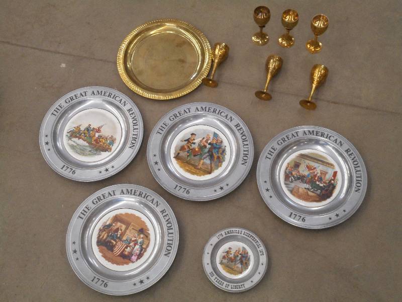 lot 119 image: Lot Of Collectible Plates & Etc ...