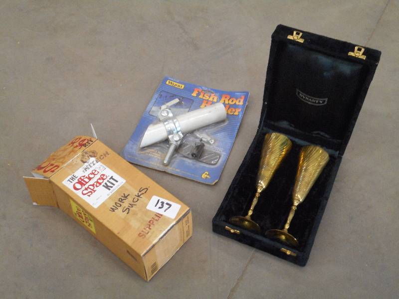 lot 137 image: Lot Of Fishing Rod Holder, Dynasty...
