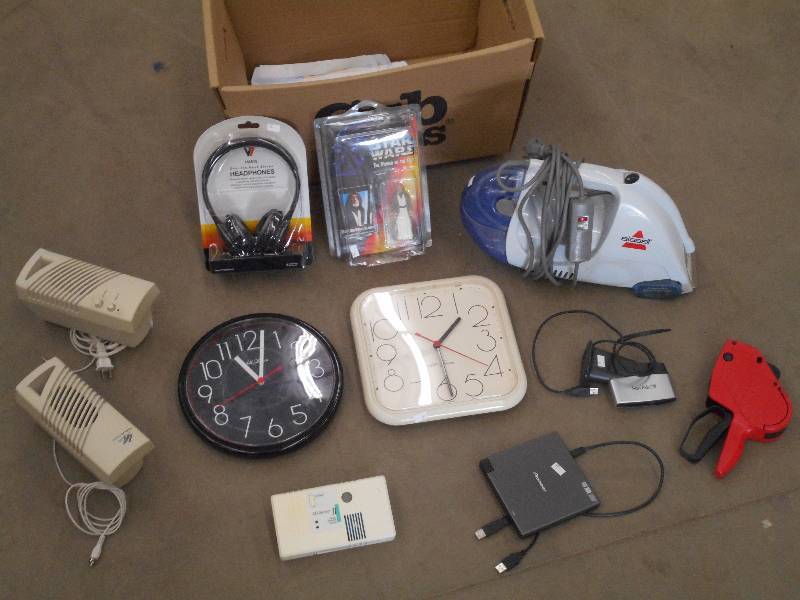 lot 154 image: Box Lot Bissell Cleaner, Clocks, S...