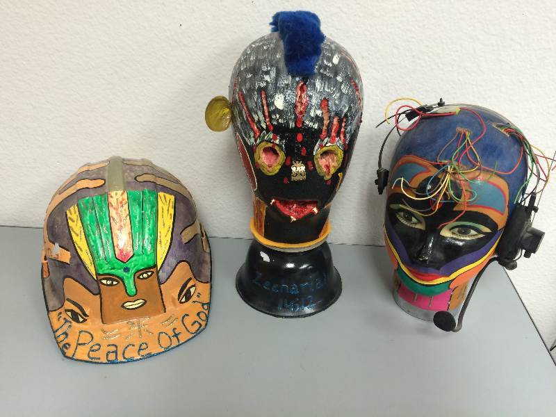 lot 39 image: Mexican Folk Art Heads