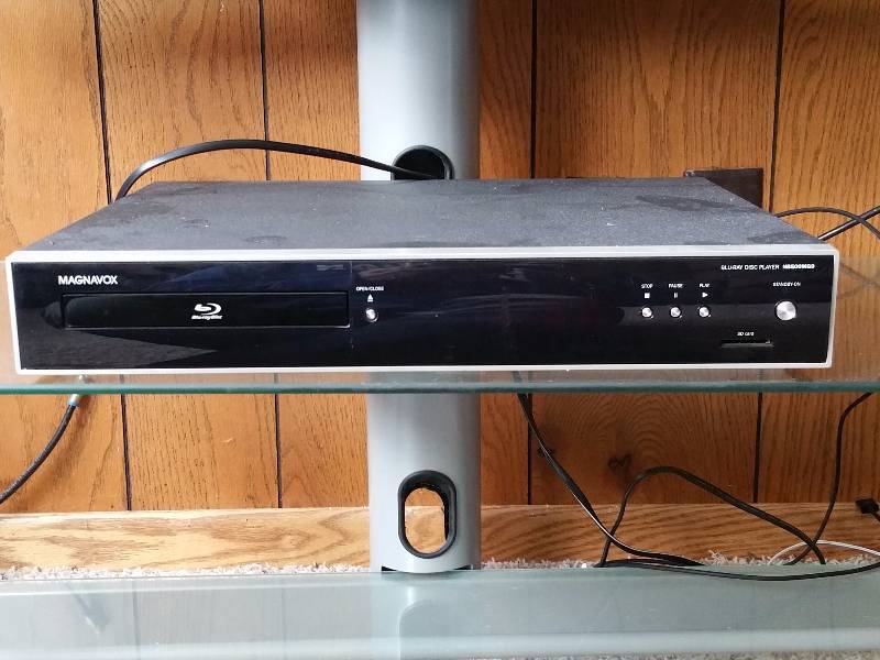 lot 15 image: Magnavox HD HDMI BluRay Player