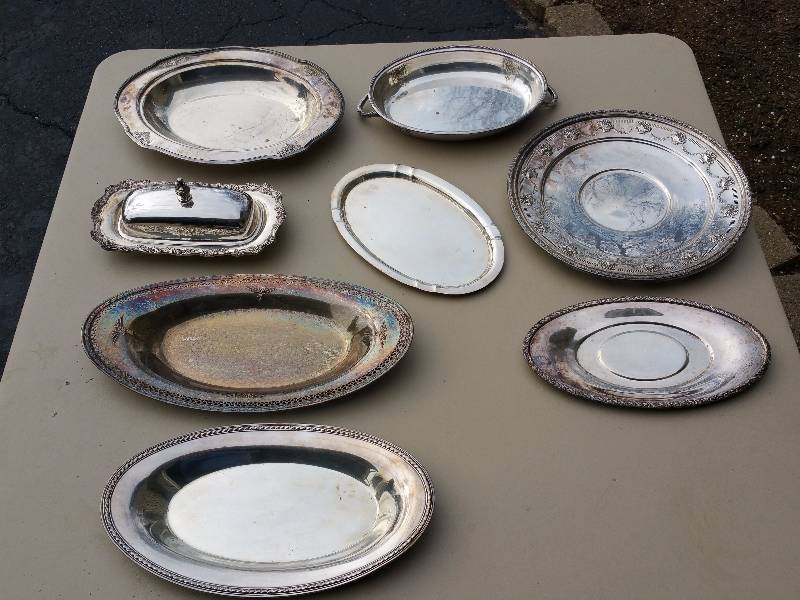 lot 100 image: Group of Silverplate Service Items