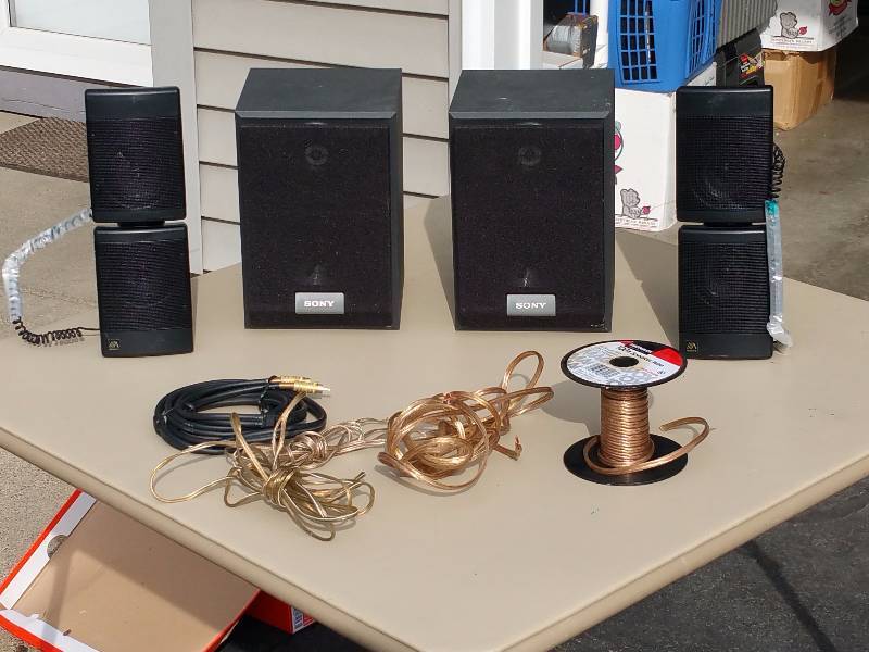 lot 108 image: Sony Speakers & Advent Speakers  Speaker Wire