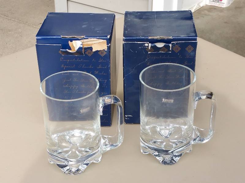lot 112 image: Tarnow Mugs