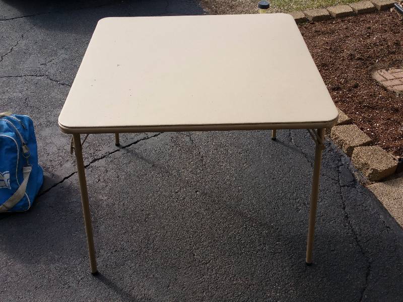 lot 119 image: Meco Square Folding Card Table
