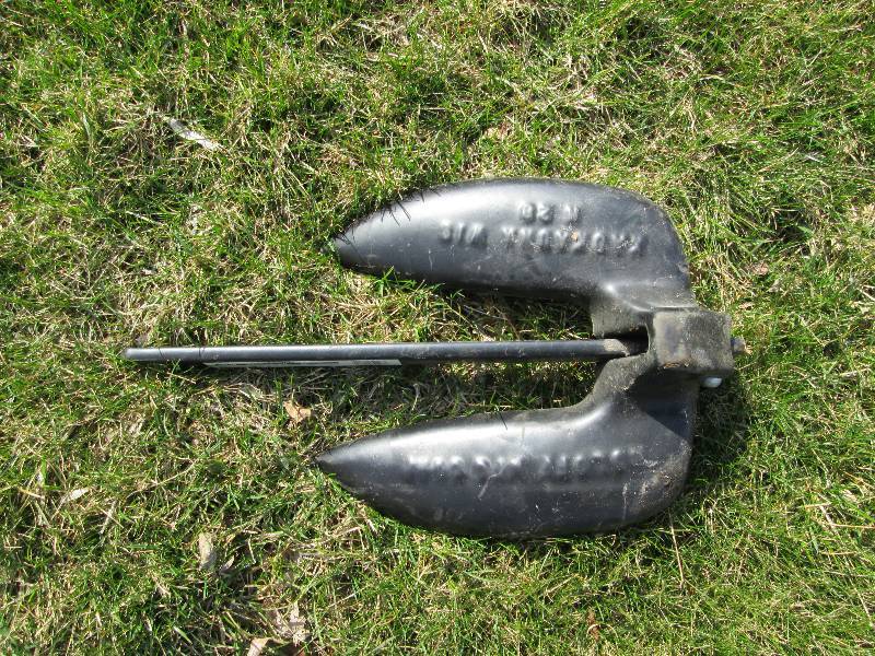 lot 54 image: 17 Anchor