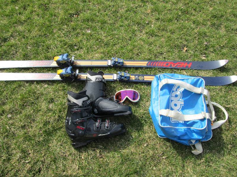 lot 55 image: Head SR 70 Snow Skiis