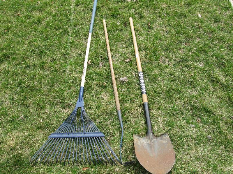 lot 61 image: Rake, Hoe, and Spade Shovel